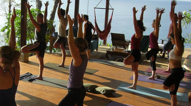 Six Great Costa Rica Beachfront Yoga Retreats